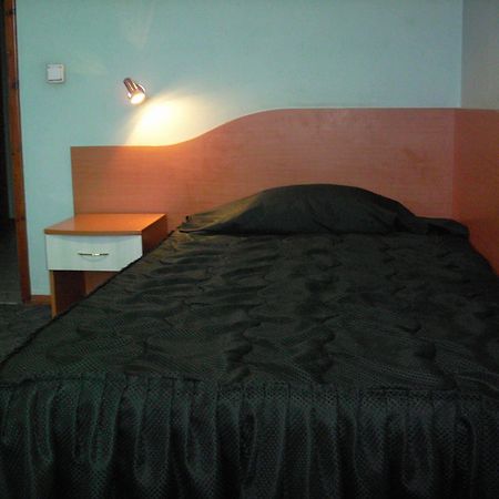 Elbrus Hotel Pazardżik Zewnętrze zdjęcie