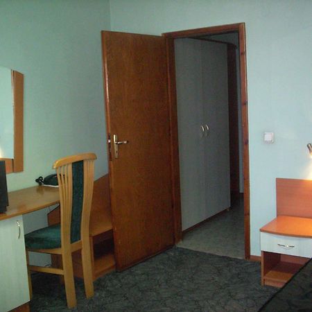 Elbrus Hotel Pazardżik Zewnętrze zdjęcie