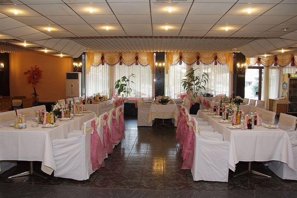 Elbrus Hotel Pazardżik Zewnętrze zdjęcie
