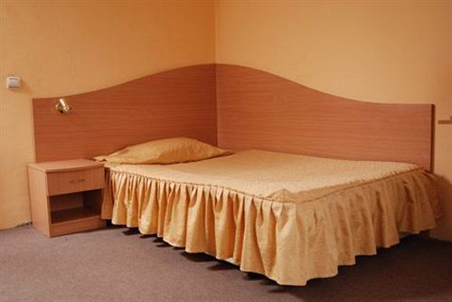 Elbrus Hotel Pazardżik Zewnętrze zdjęcie