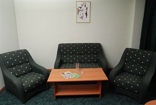 Elbrus Hotel Pazardżik Zewnętrze zdjęcie