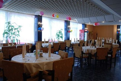Elbrus Hotel Pazardżik Zewnętrze zdjęcie